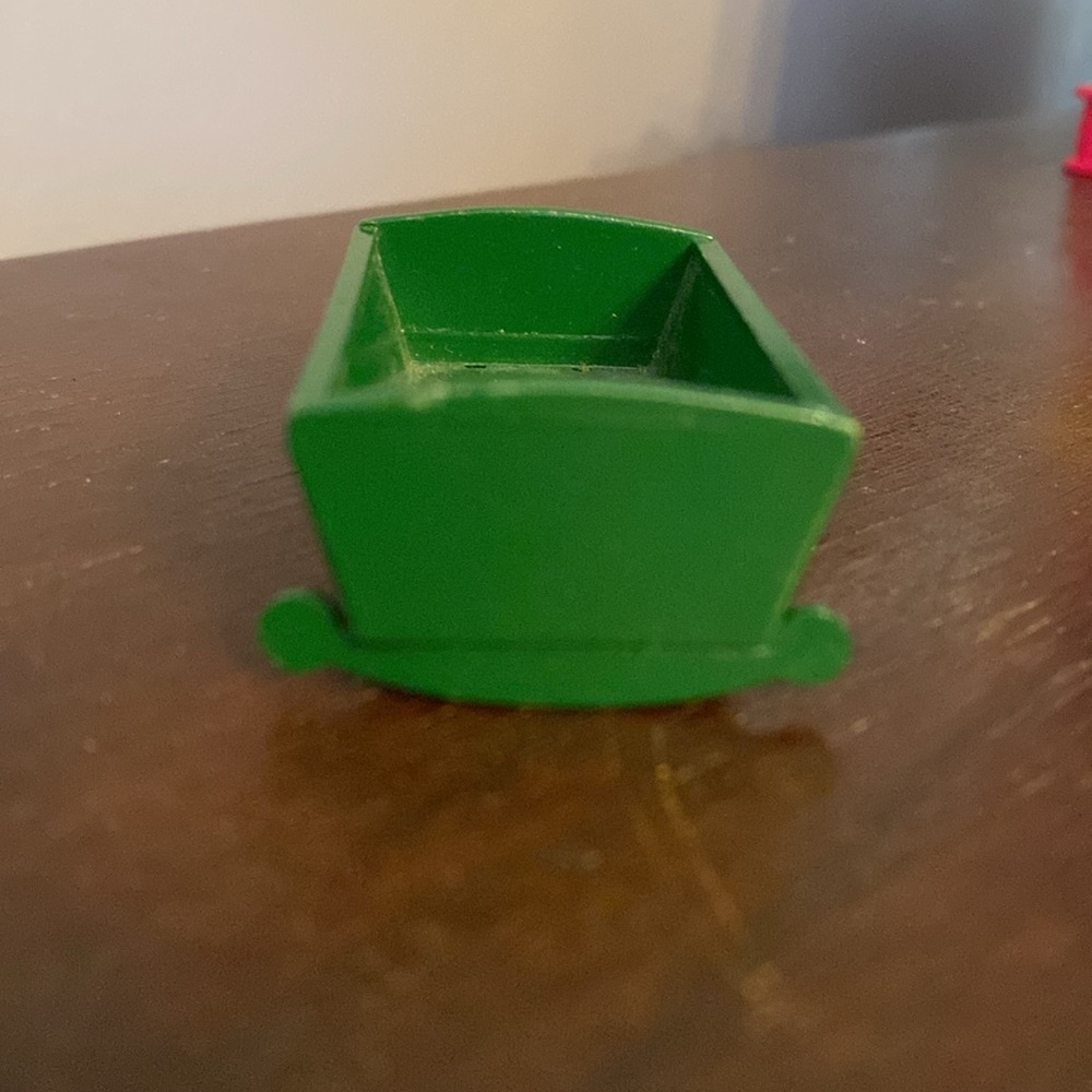 1985 SYLVANIAN FAMILIES EPOCH PLASTIC GREEN ROCKING Crib CRADLE Calico Critters - Picture 2 of 6